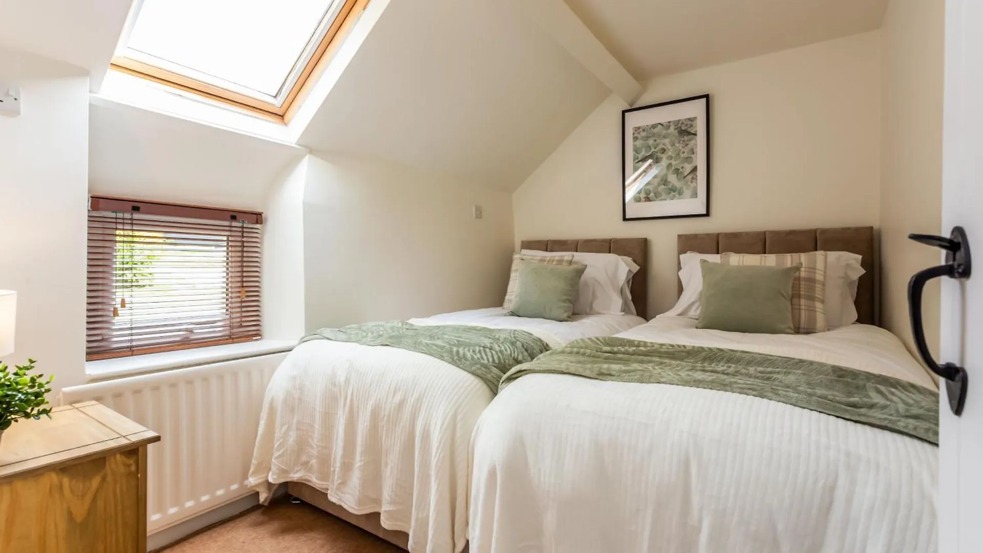 Villa Idyllic Retreat With Log Burner Near Danby Castle